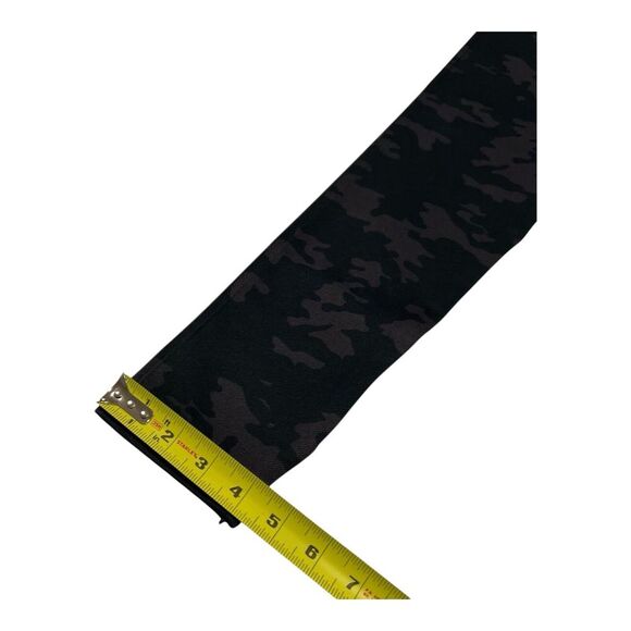 NWT SPANX Look At Me Now Leggings Black Camo Seamless Shaping Women's L Slimming - Picture 7 of 10